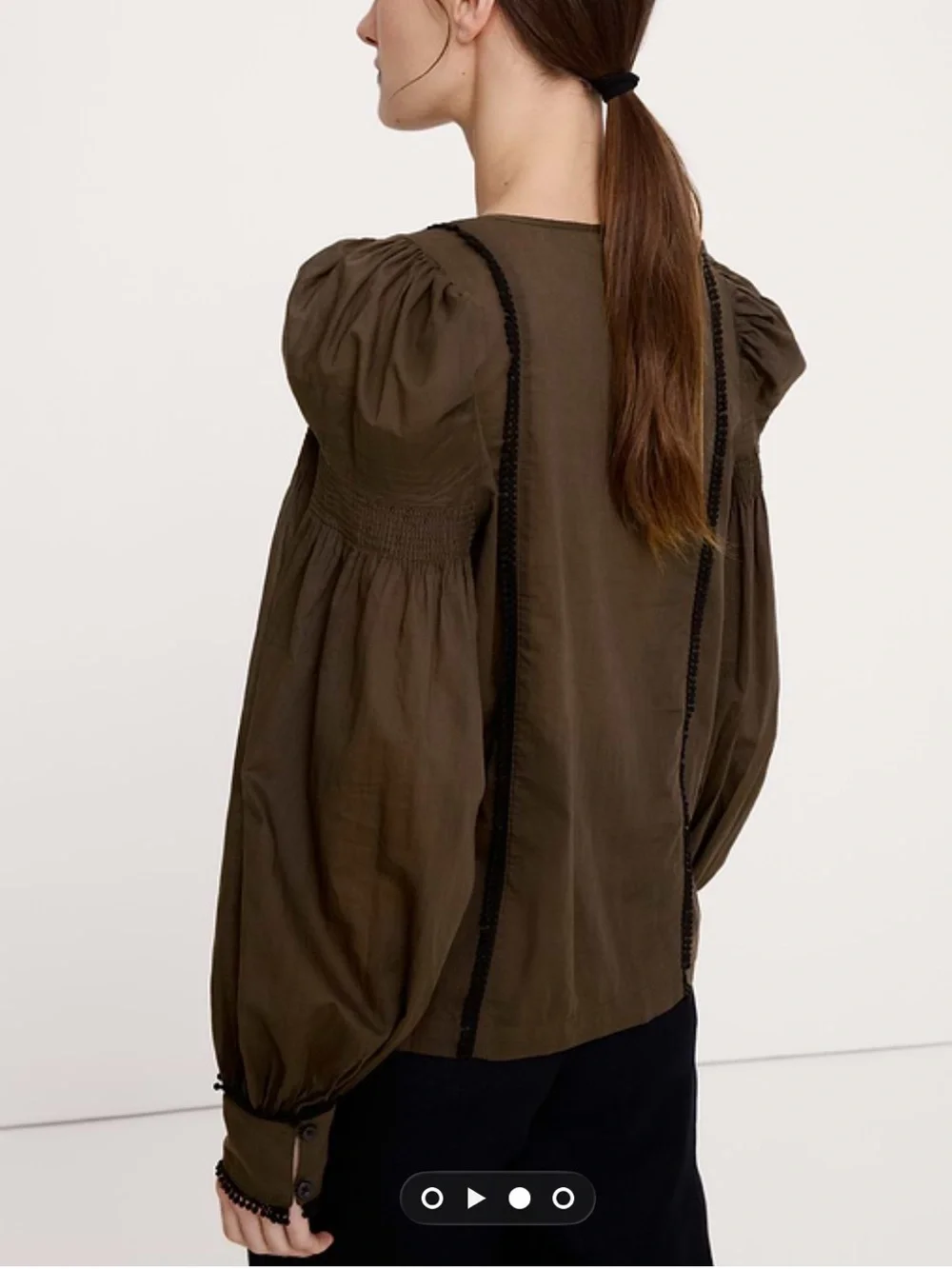Banana Republic Lightweight puff sleeve top